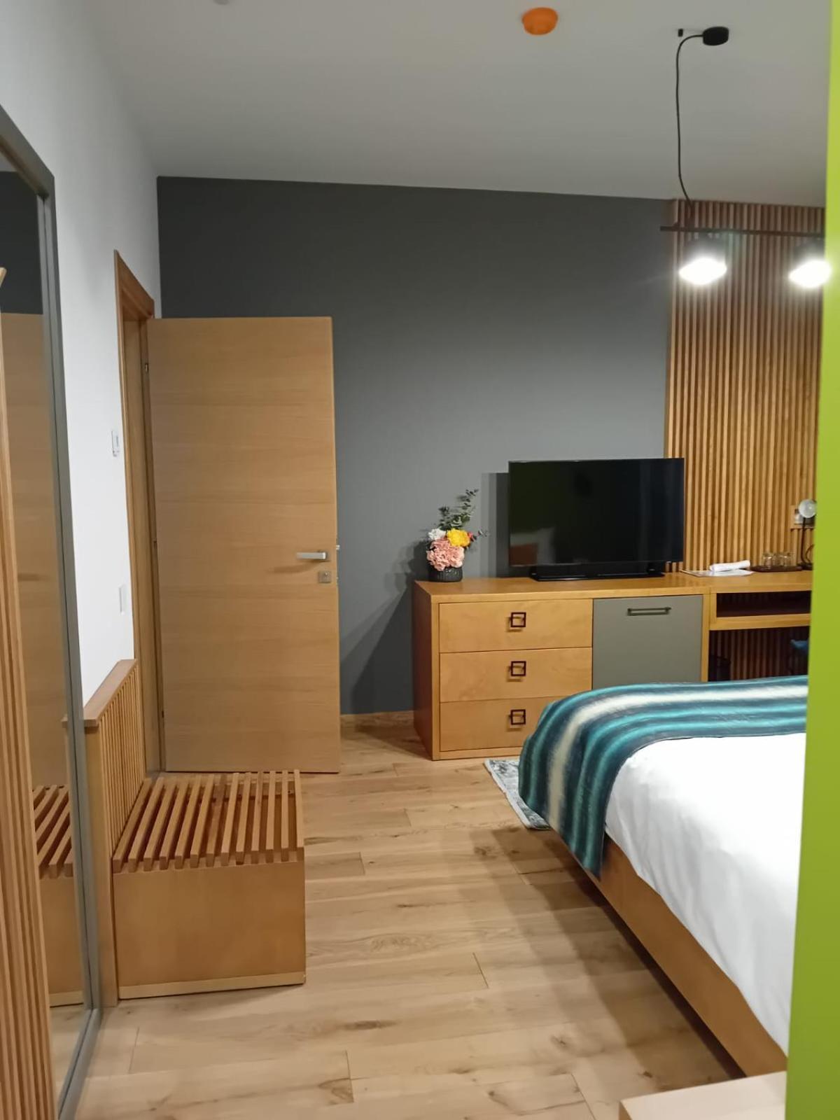 קאמפולונג מולדובנסק Anais Chalet מראה חיצוני תמונה
